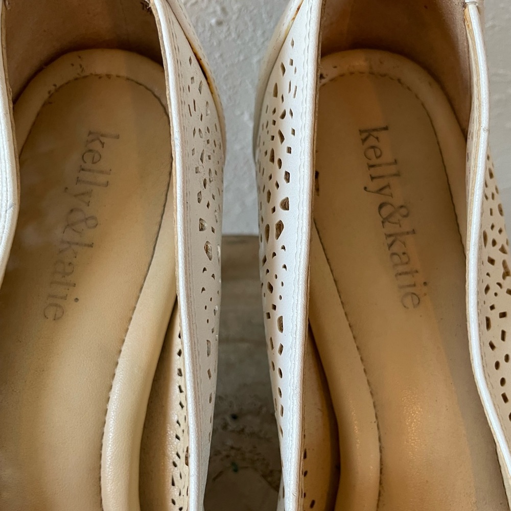 Kelly & Katie White Weave Heels Size 7.5 EUC - Picture 4 of 8
